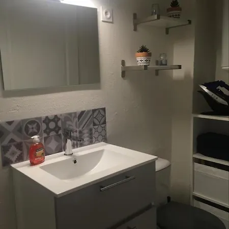 Cosy A Orange Apartment *